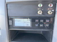 いすゞエルフ冷凍車（冷蔵車）小型（2t・3t）[写真14]