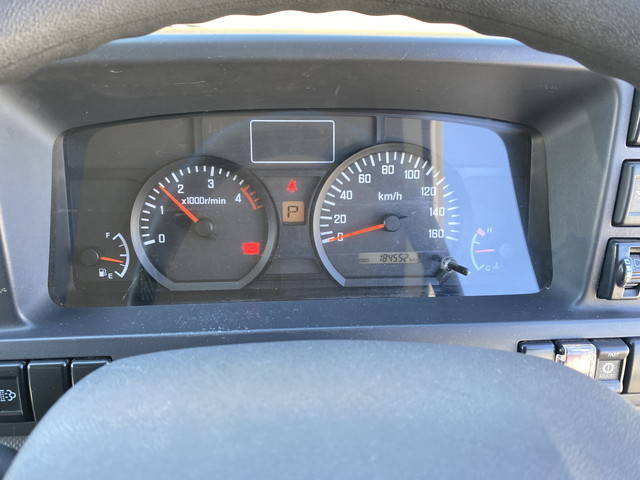 いすゞエルフ冷凍車（冷蔵車）小型（2t・3t）[写真16]