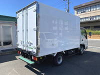 いすゞエルフ冷凍車（冷蔵車）小型（2t・3t）[写真06]