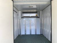 いすゞエルフ冷凍車（冷蔵車）小型（2t・3t）[写真09]