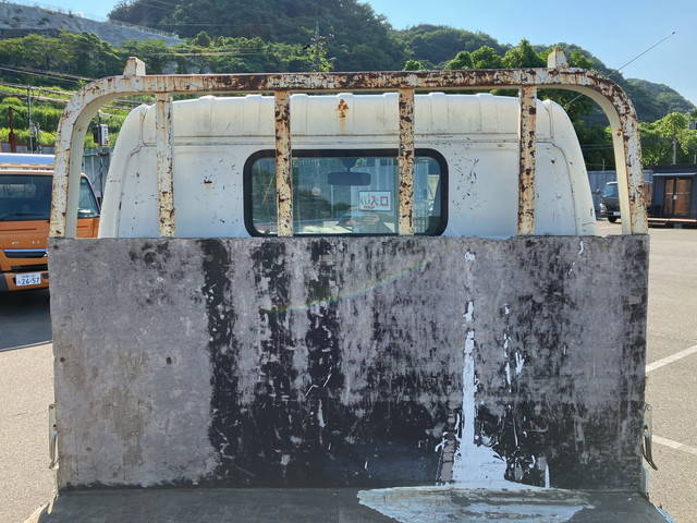 日野デュトロ平ボディ小型（2t・3t）[写真12]