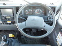 いすゞフォワードコンテナ専用車中型（4t）[写真22]