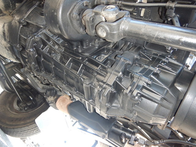 いすゞフォワードコンテナ専用車中型（4t）[写真08]