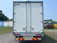 いすゞフォワードアルミウイング中型（4t）[写真11]