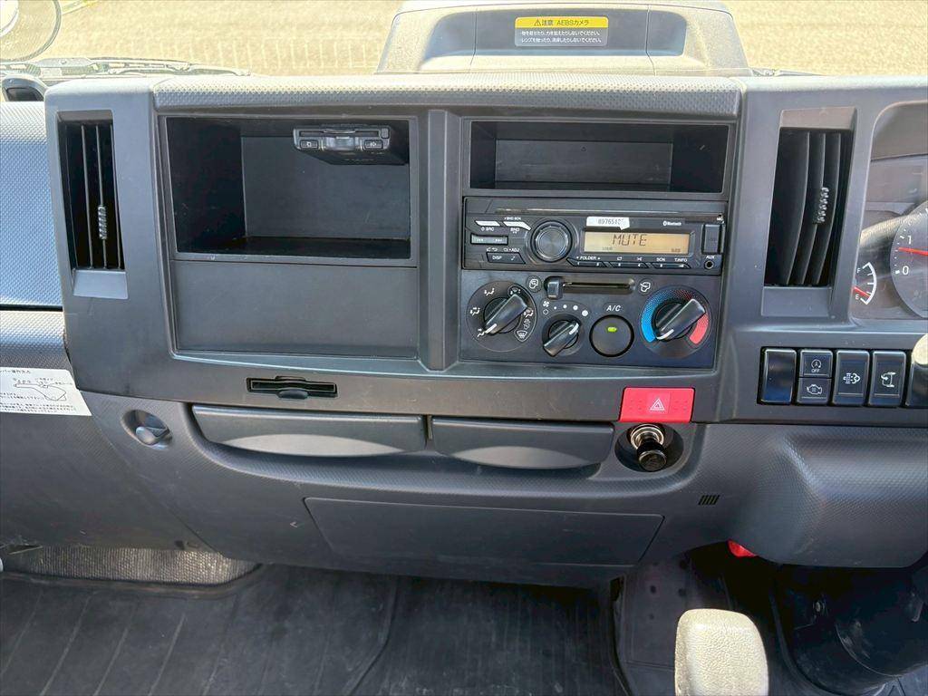 いすゞエルフ平ボディ小型（2t・3t）[写真20]