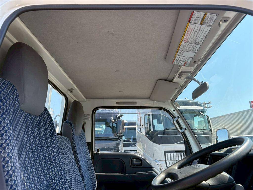 いすゞエルフ平ボディ小型（2t・3t）[写真22]