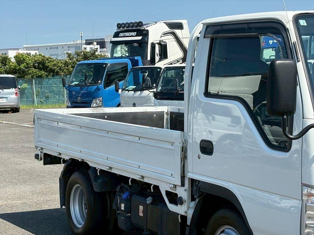 いすゞエルフ平ボディ小型（2t・3t）[写真05]