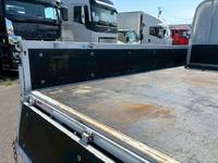 いすゞエルフ平ボディ小型（2t・3t）[写真10]