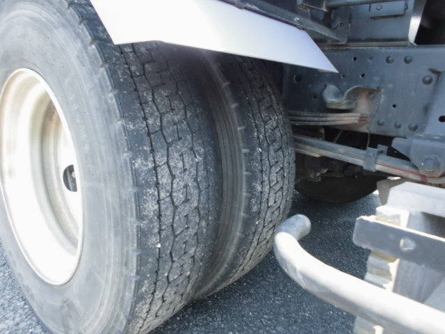 いすゞエルフバキュームカー小型（2t・3t）[写真16]