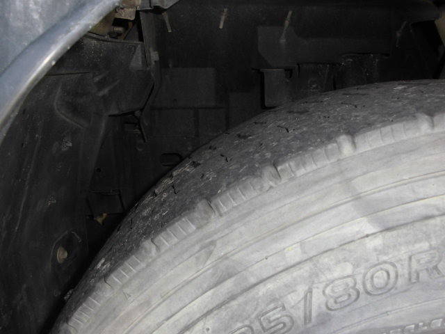 いすゞエルフバキュームカー小型（2t・3t）[写真17]