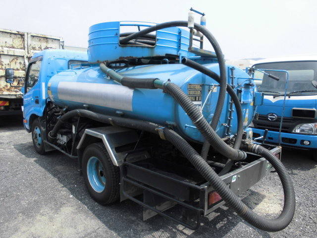 日野デュトロバキュームカー小型（2t・3t）[写真02]