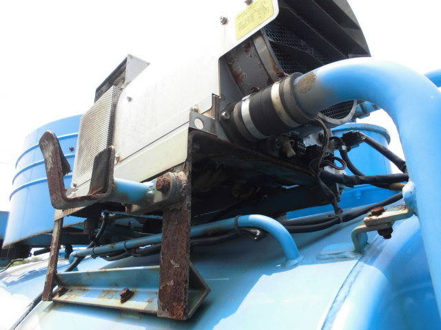 日野デュトロバキュームカー小型（2t・3t）[写真08]