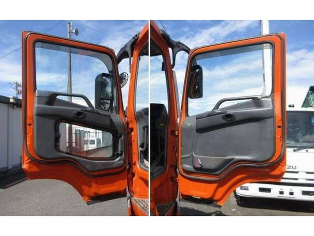 三菱ふそうスーパーグレートセルフローダー大型（10t）[写真23]