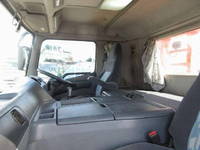 三菱ふそうスーパーグレートセルフローダー大型（10t）[写真28]