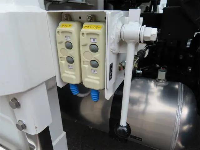 日野レンジャーセーフティローダー増トン（6t・8t）[写真31]