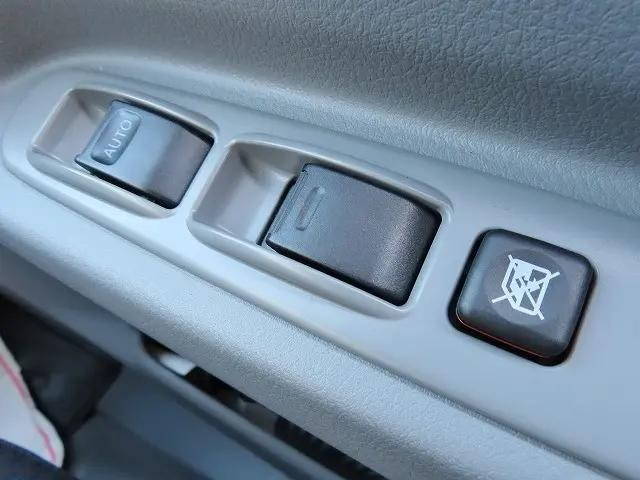 日野デュトロアルミウイング小型（2t・3t）[写真32]