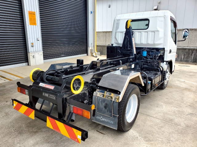 三菱ふそうキャンターコンテナ専用車小型（2t・3t）[写真02]