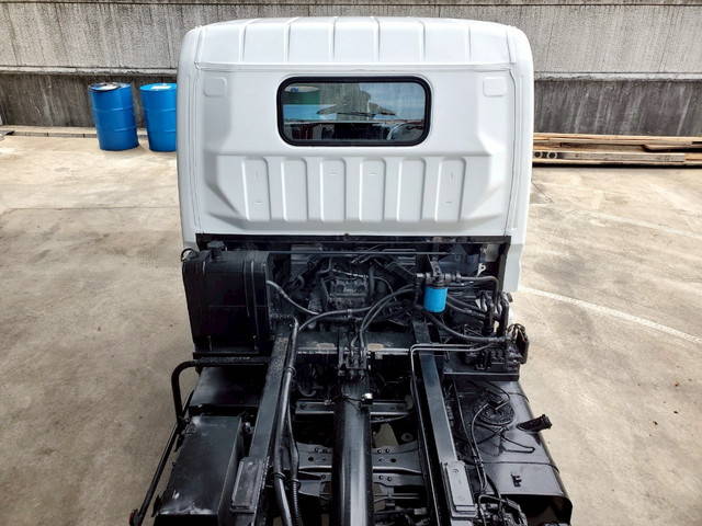 三菱ふそうキャンターコンテナ専用車小型（2t・3t）[写真06]