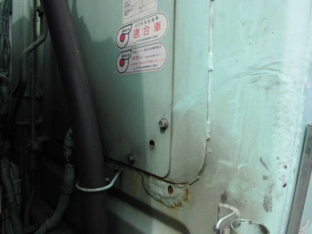 いすゞフォワードパッカー車（塵芥車）中型（4t）[写真15]