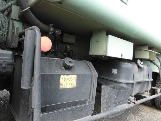 いすゞフォワードパッカー車（塵芥車）中型（4t）[写真21]