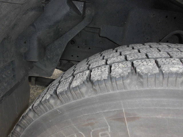 いすゞフォワードパッカー車（塵芥車）中型（4t）[写真24]