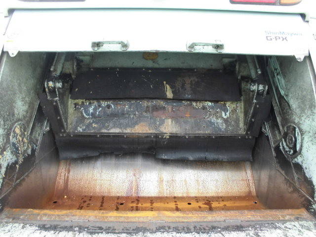 いすゞフォワードパッカー車（塵芥車）中型（4t）[写真04]