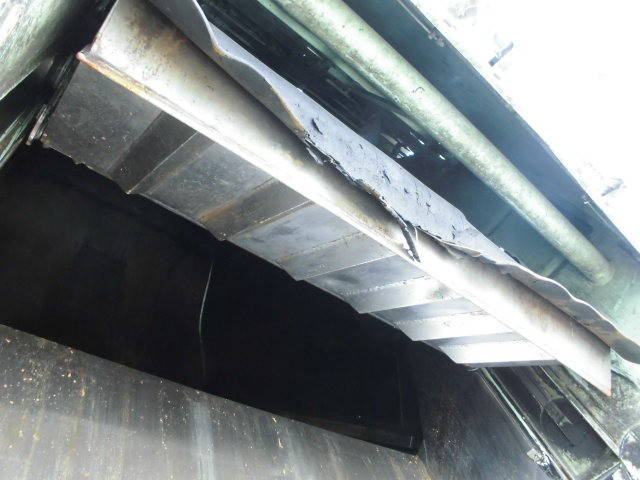 いすゞフォワードパッカー車（塵芥車）中型（4t）[写真05]