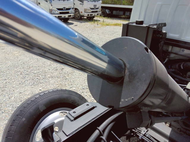 いすゞエルフコンテナ専用車小型（2t・3t）[写真11]