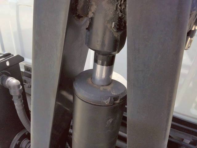 いすゞエルフコンテナ専用車小型（2t・3t）[写真14]