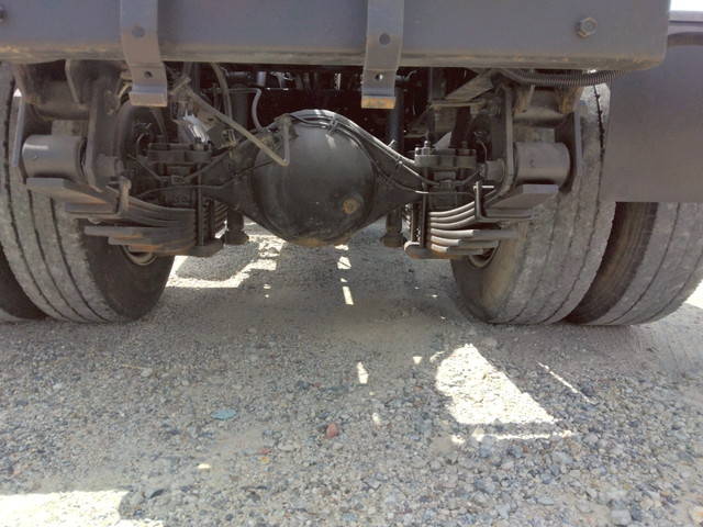 いすゞエルフコンテナ専用車小型（2t・3t）[写真40]