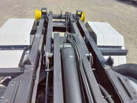 いすゞエルフコンテナ専用車小型（2t・3t）[写真09]