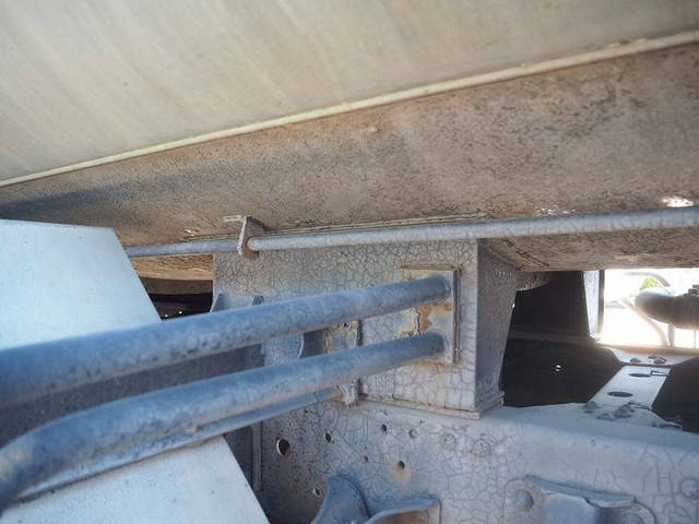 いすゞエルフバキュームカー小型（2t・3t）[写真12]