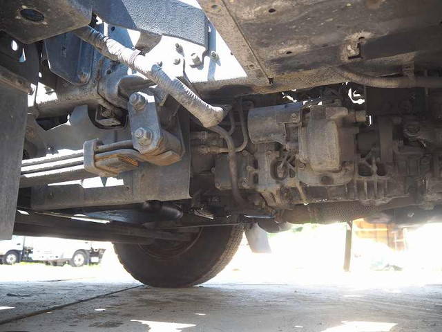 いすゞエルフバキュームカー小型（2t・3t）[写真24]