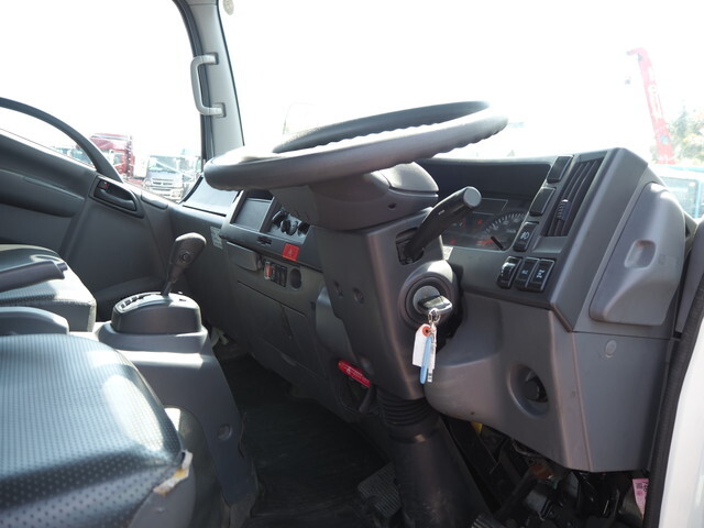 いすゞエルフバキュームカー小型（2t・3t）[写真36]