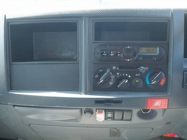 いすゞエルフバキュームカー小型（2t・3t）[写真39]