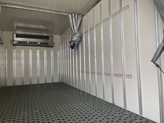 三菱ふそうキャンター冷凍車（冷蔵車）小型（2t・3t）[写真13]