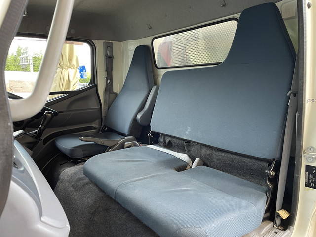 三菱ふそうキャンター冷凍車（冷蔵車）小型（2t・3t）[写真31]