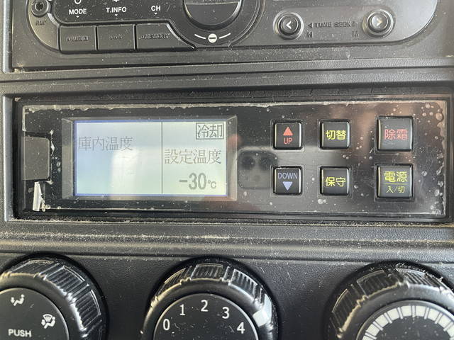 三菱ふそうキャンター冷凍車（冷蔵車）小型（2t・3t）[写真37]