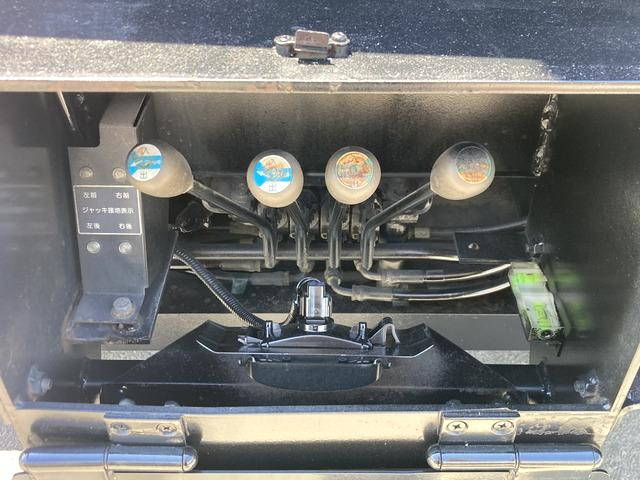 日野デュトロ高所作業車小型（2t・3t）[写真09]