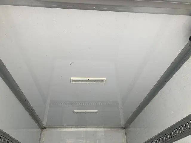 いすゞエルフパネルバン小型（2t・3t）[写真10]