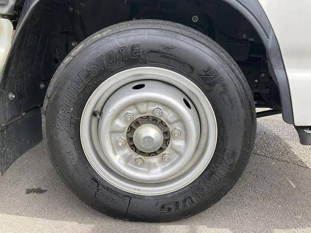 いすゞエルフパネルバン小型（2t・3t）[写真19]