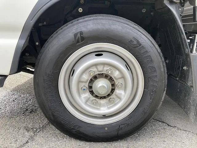 いすゞエルフパネルバン小型（2t・3t）[写真20]