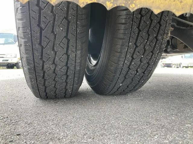 いすゞエルフパネルバン小型（2t・3t）[写真21]