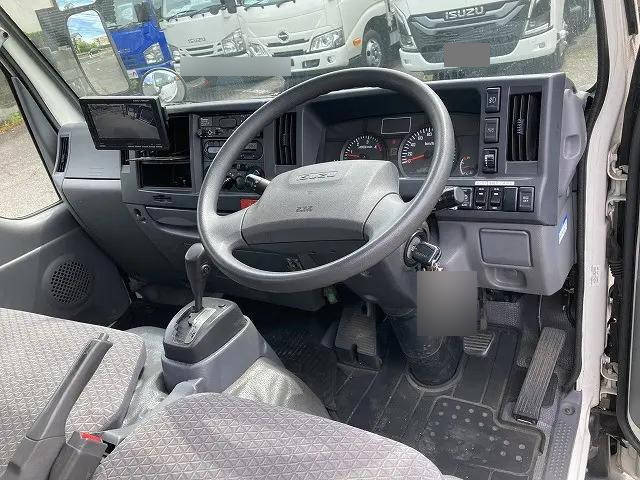 いすゞエルフパネルバン小型（2t・3t）[写真26]