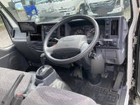 いすゞエルフパネルバン小型（2t・3t）[写真27]