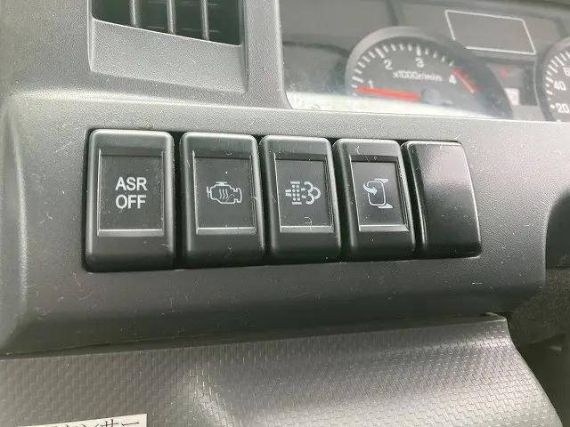 いすゞエルフパネルバン小型（2t・3t）[写真29]