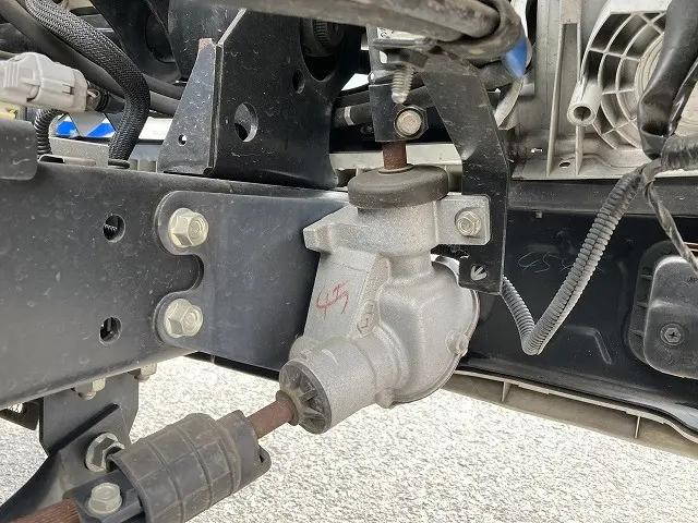 いすゞエルフパネルバン小型（2t・3t）[写真38]