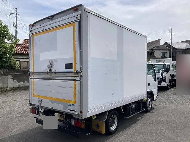 いすゞエルフパネルバン小型（2t・3t）[写真04]