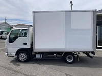 いすゞエルフパネルバン小型（2t・3t）[写真08]