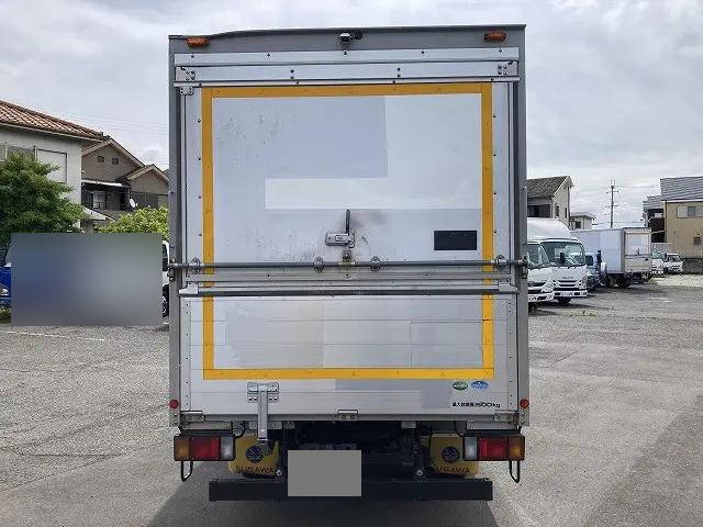 いすゞエルフパネルバン小型（2t・3t）[写真08]